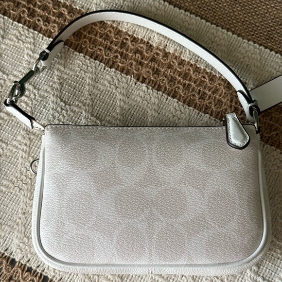 Coach White Leather Shoulder Bag